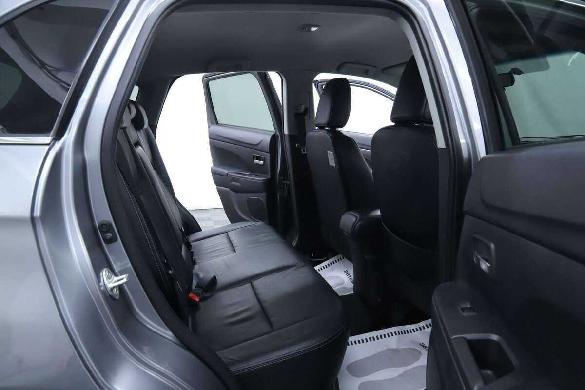 Mitsubishi ASX с пробегом — 2015 год. Фото: #15