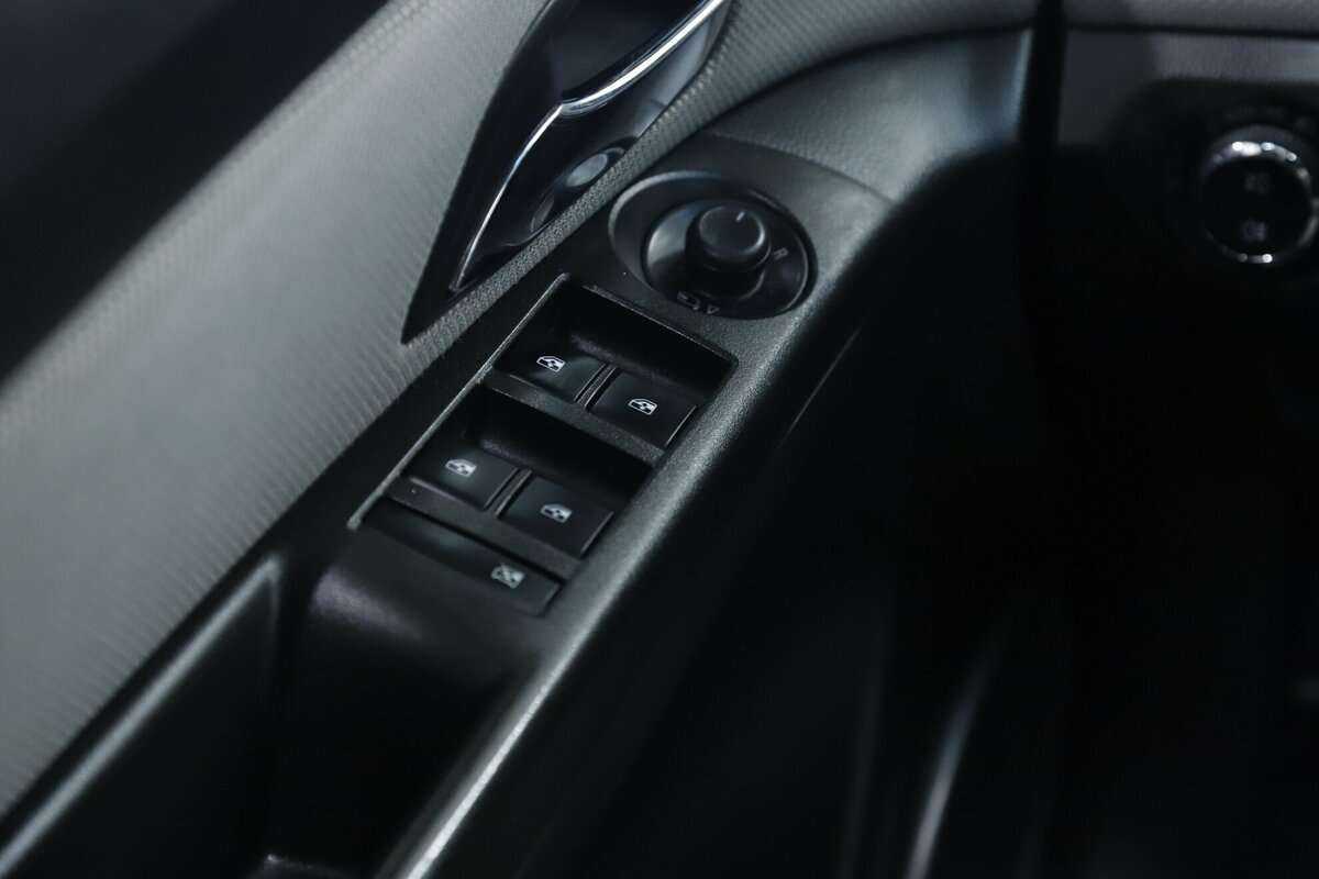 Chevrolet Cruze с пробегом — 2015 год. Фото: #9