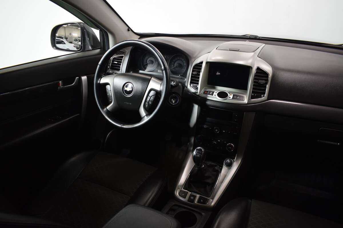 Chevrolet Captiva с пробегом — 2014 год. Фото: #10
