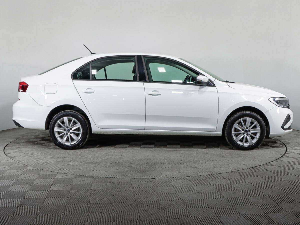 Volkswagen Polo с пробегом — 2022 год. Фото: #3