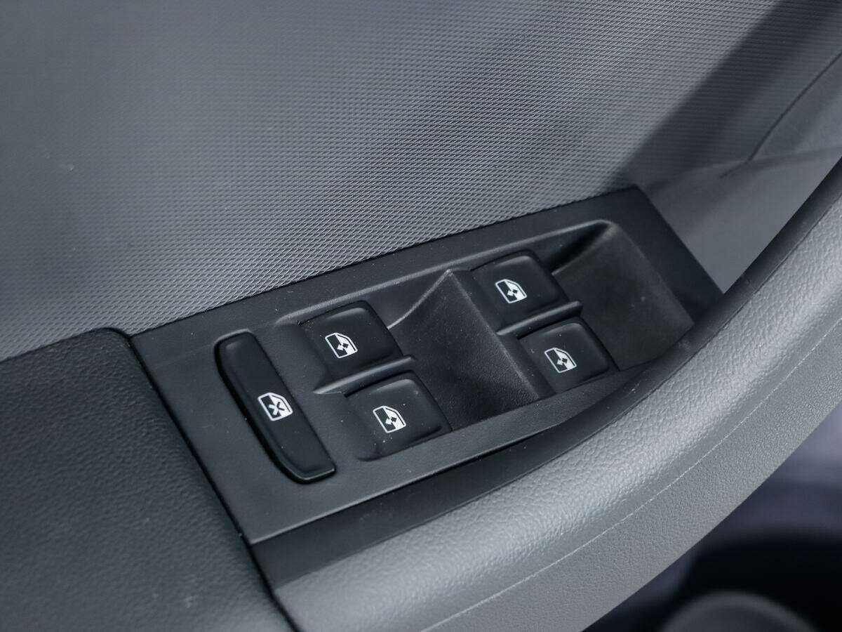 Volkswagen Polo с пробегом — 2022 год. Фото: #11