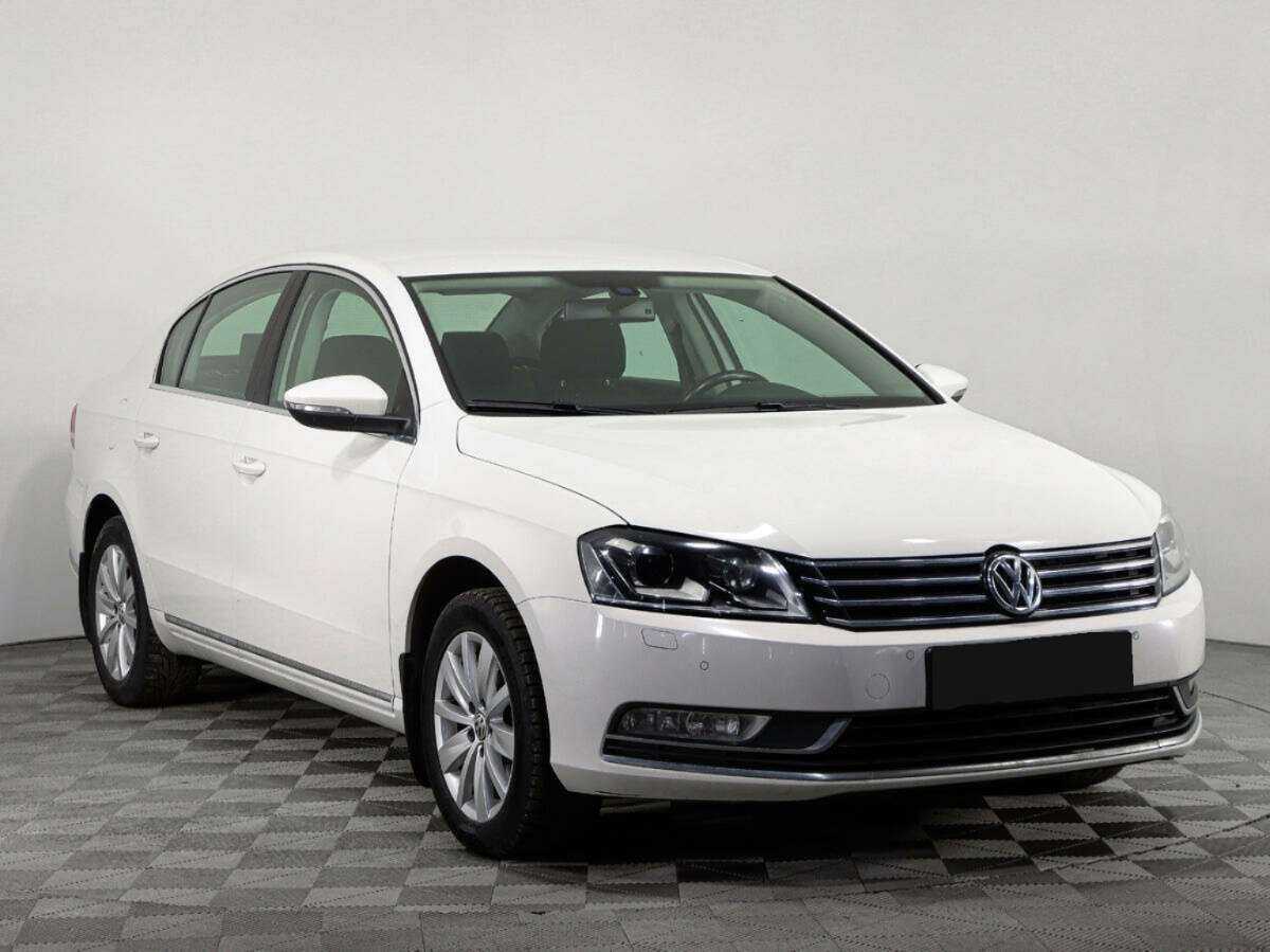 Volkswagen Passat с пробегом — 2014 год. Фото: #2