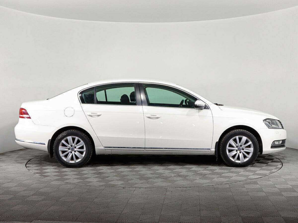 Volkswagen Passat с пробегом — 2014 год. Фото: #3