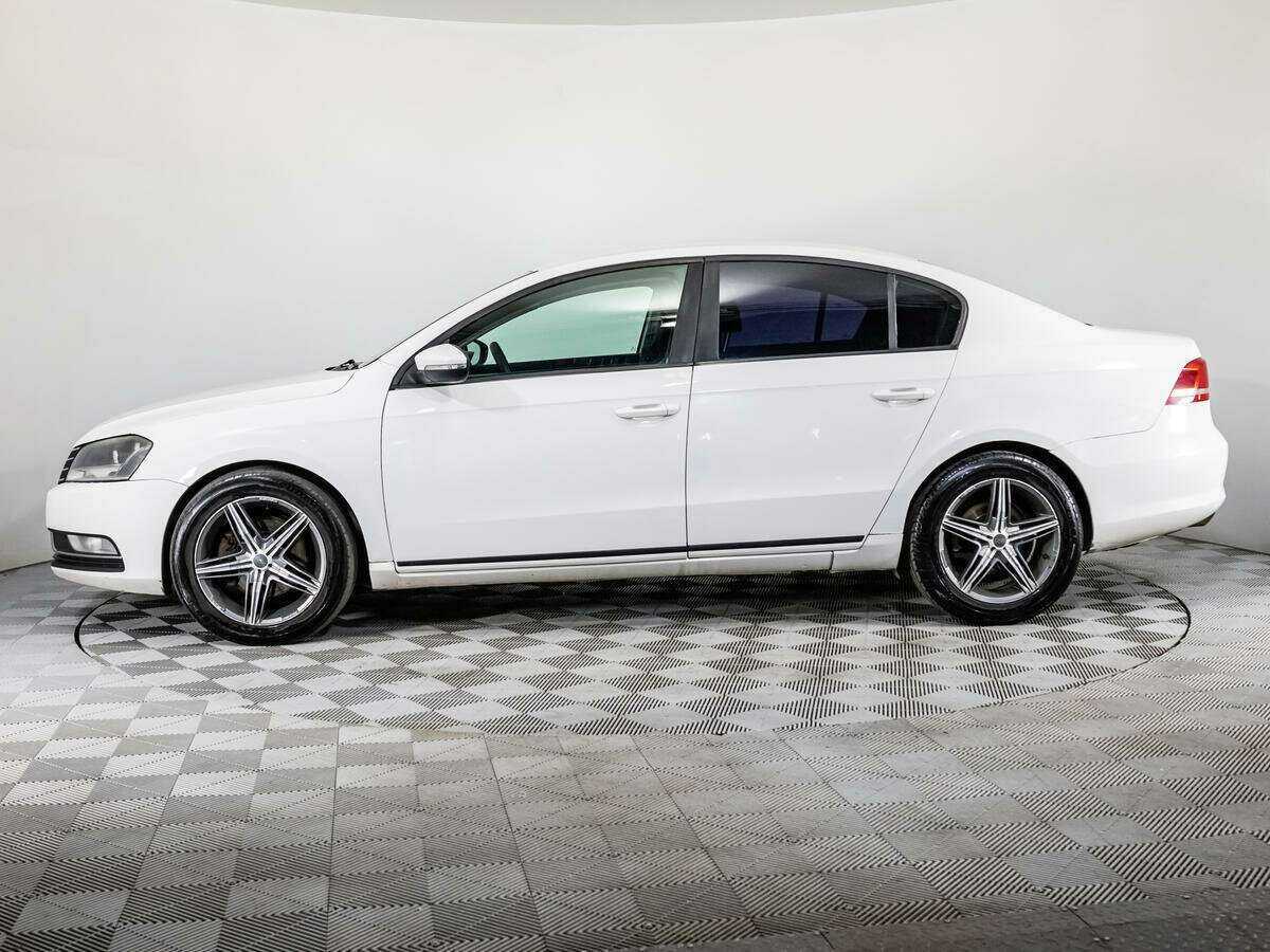 Volkswagen Passat с пробегом — 2012 год. Фото: #7