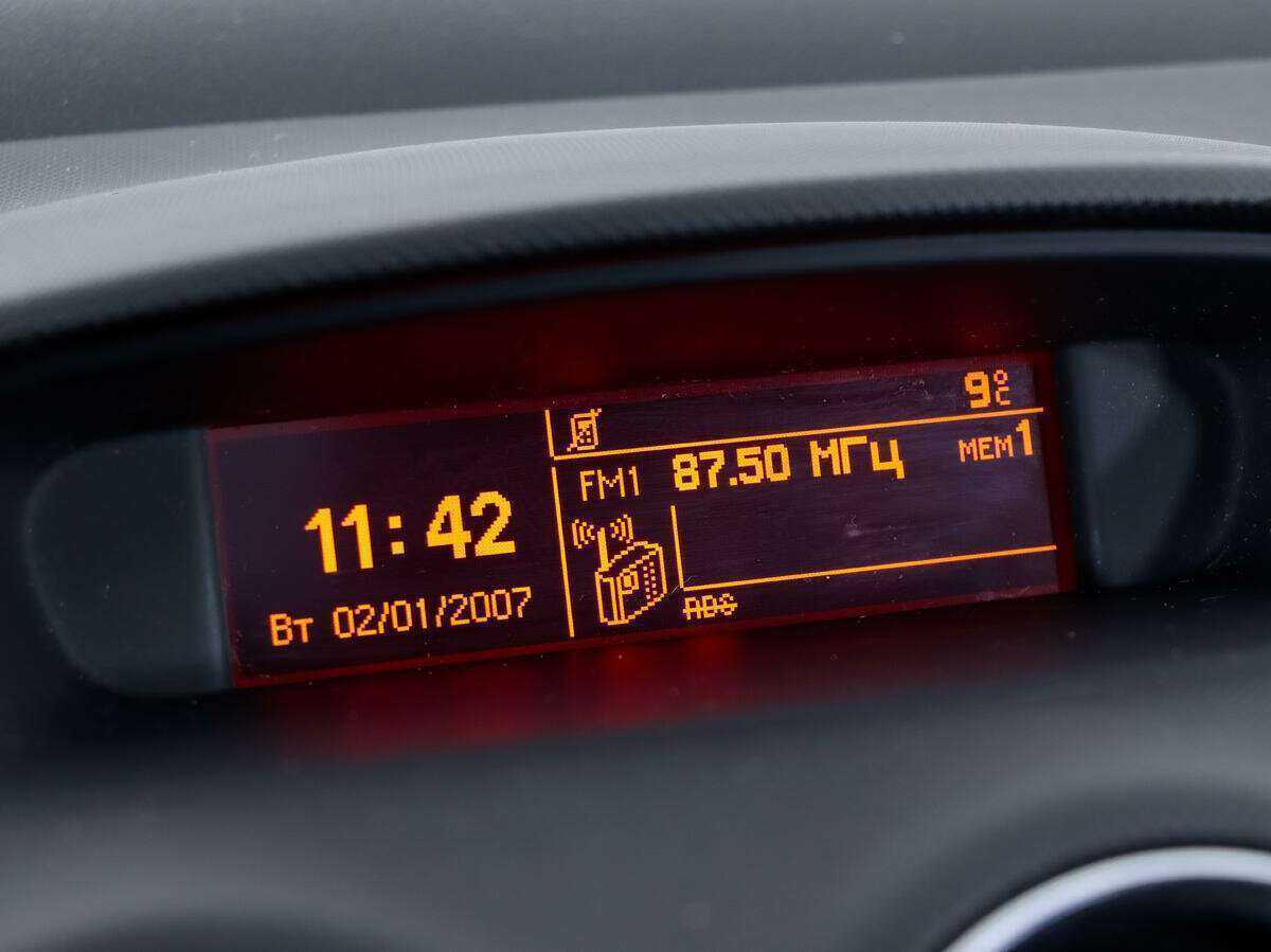 Peugeot 408 с пробегом — 2016 год. Фото: #12