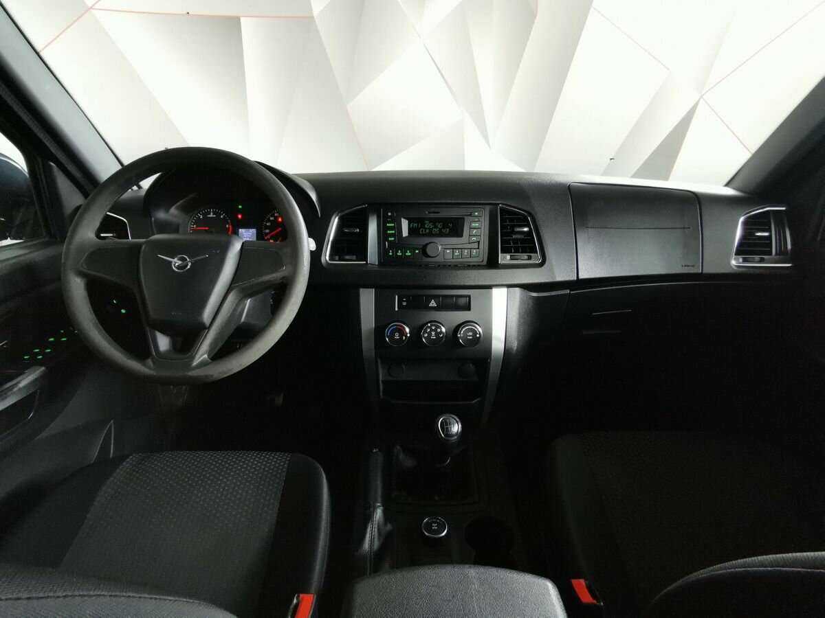 УАЗ Patriot с пробегом — 2016 год. Фото: #8