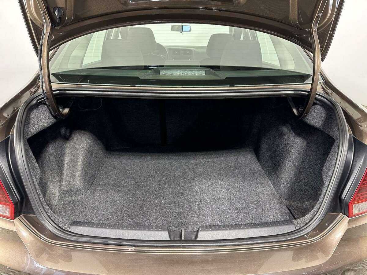 Volkswagen Polo с пробегом — 2016 год. Фото: #17