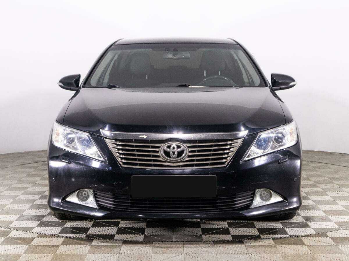 Toyota Camry с пробегом — 2012 год. Фото: #1