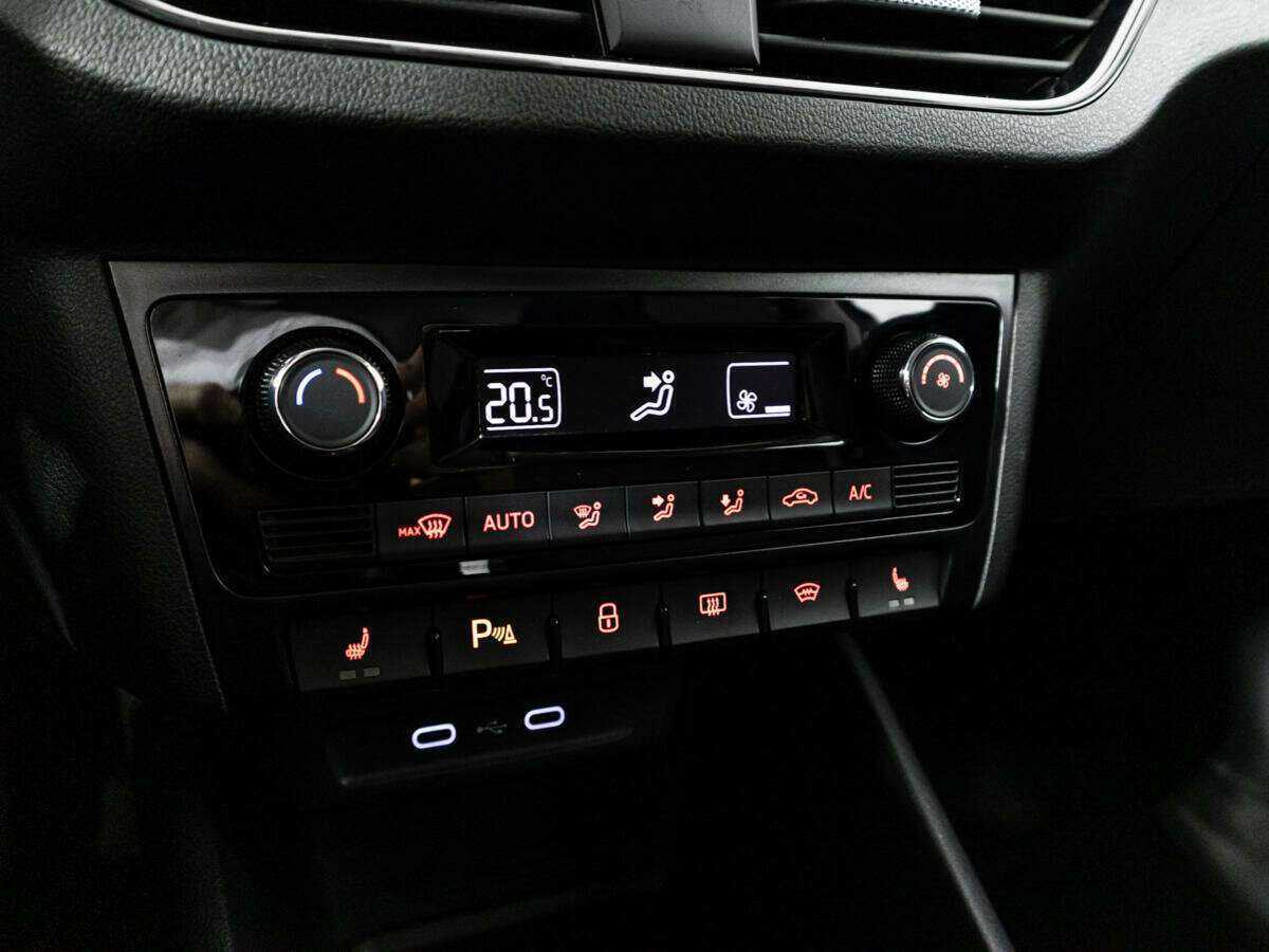 Volkswagen Polo с пробегом — 2021 год. Фото: #16