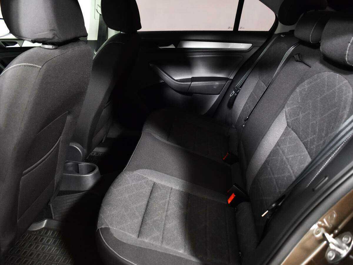 Volkswagen Polo с пробегом — 2020 год. Фото: #9