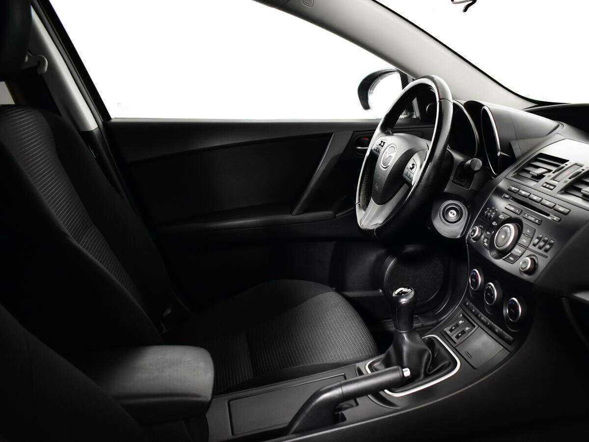 Mazda 3 с пробегом — 2012 год. Фото: #8