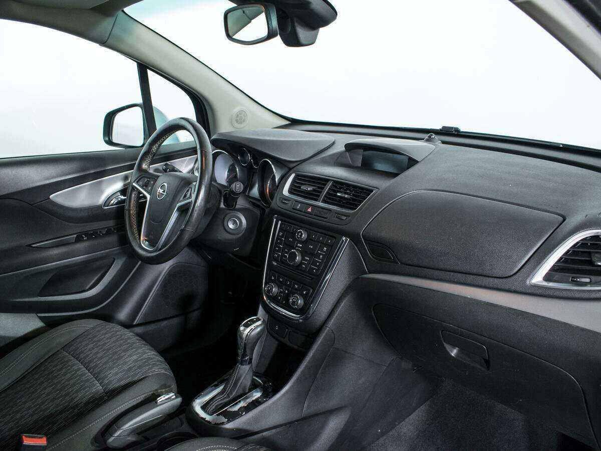 Opel Mokka с пробегом — 2012 год. Фото: #8
