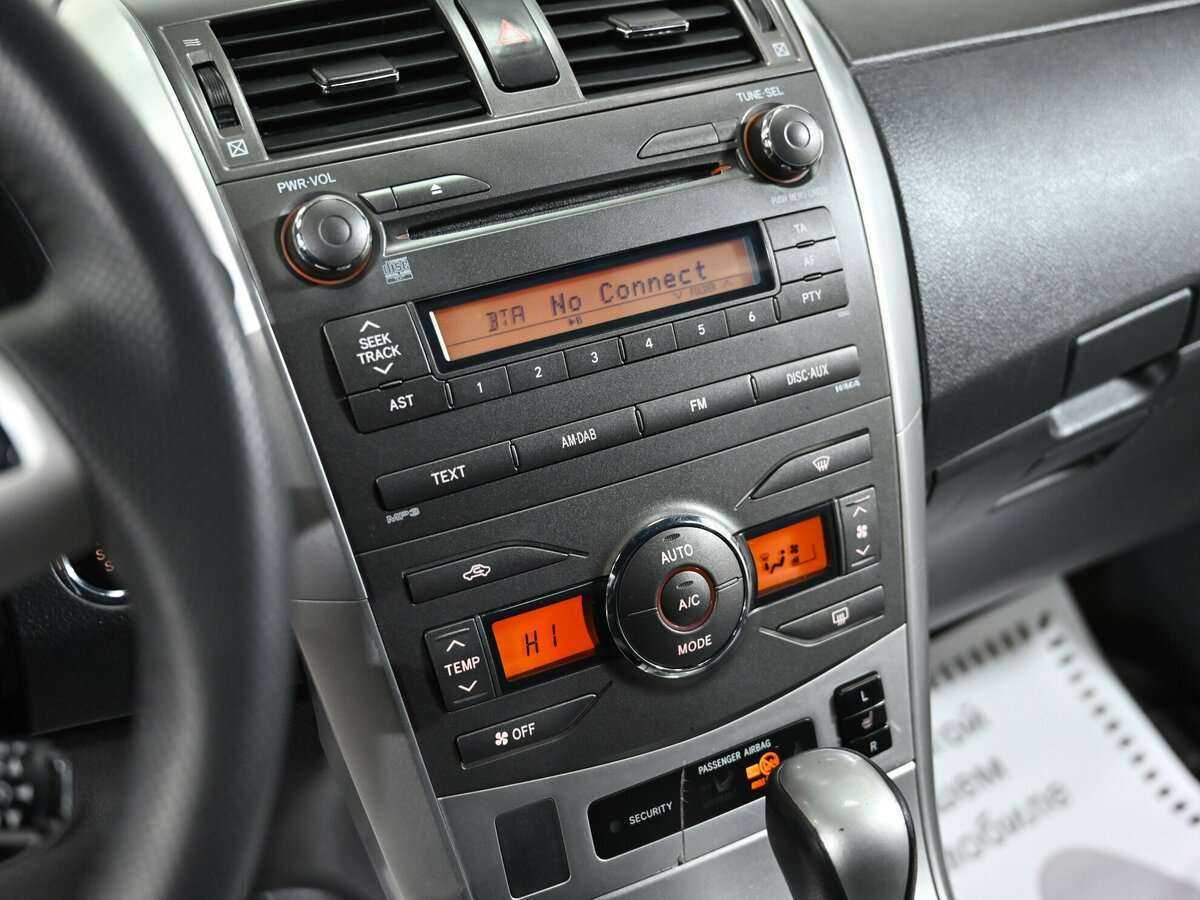 Toyota Corolla с пробегом — 2013 год. Фото: #8