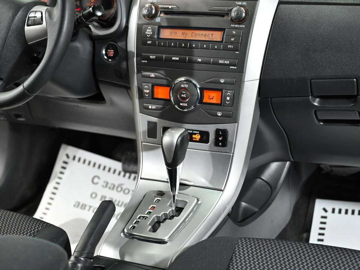 Toyota Corolla с пробегом — 2013 год. Фото: #10