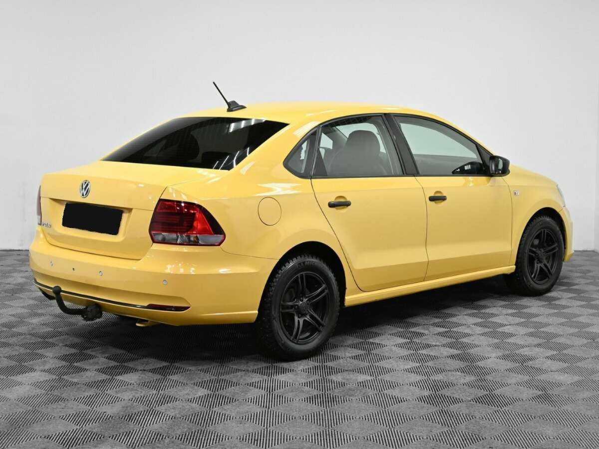 Volkswagen Polo с пробегом — 2017 год. Фото: #1