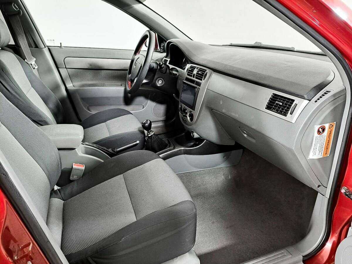 Chevrolet Lacetti с пробегом — 2012 год. Фото: #5