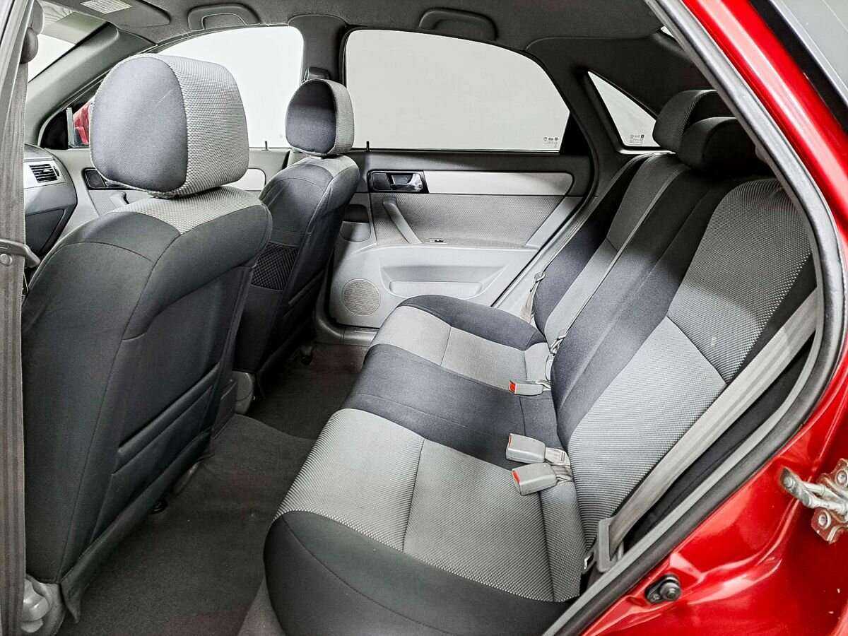 Chevrolet Lacetti с пробегом — 2012 год. Фото: #6