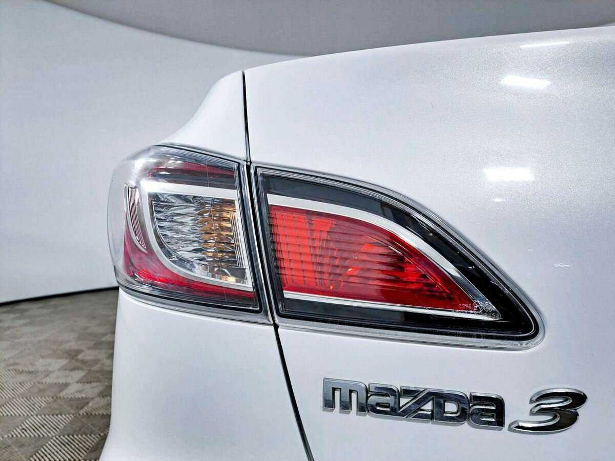 Mazda 3 с пробегом — 2013 год. Фото: #9