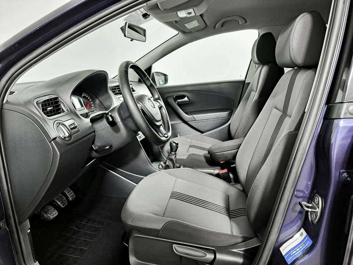 Volkswagen Polo с пробегом — 2016 год. Фото: #11