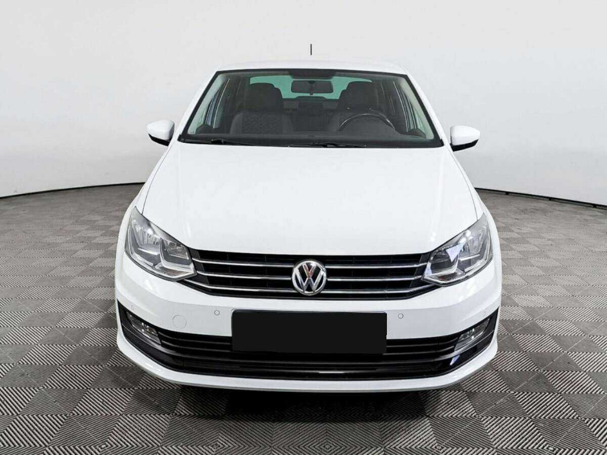 Volkswagen Polo с пробегом — 2018 год. Фото: #1