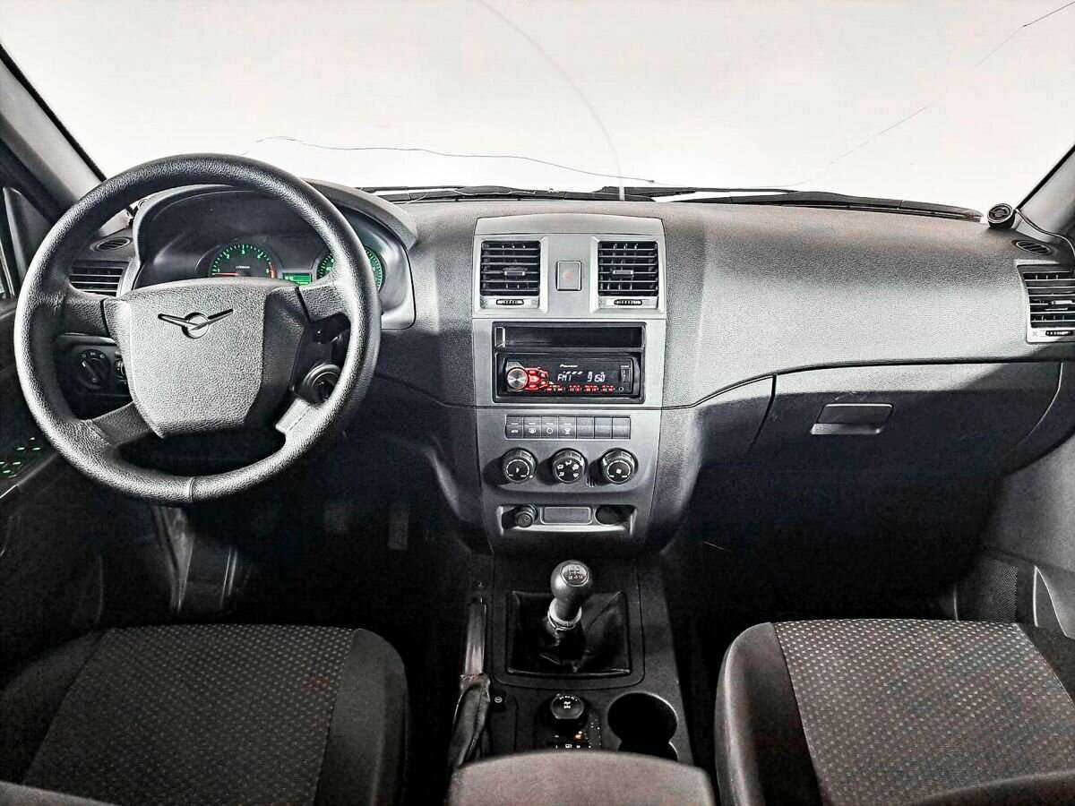 УАЗ Patriot с пробегом — 2016 год. Фото: #11