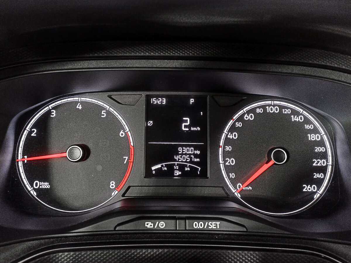 Volkswagen Polo с пробегом — 2021 год. Фото: #10