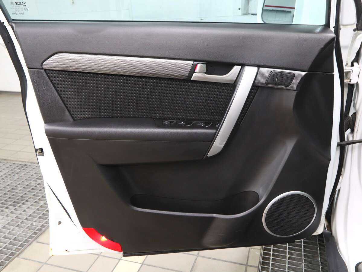 Chevrolet Captiva с пробегом — 2012 год. Фото: #7