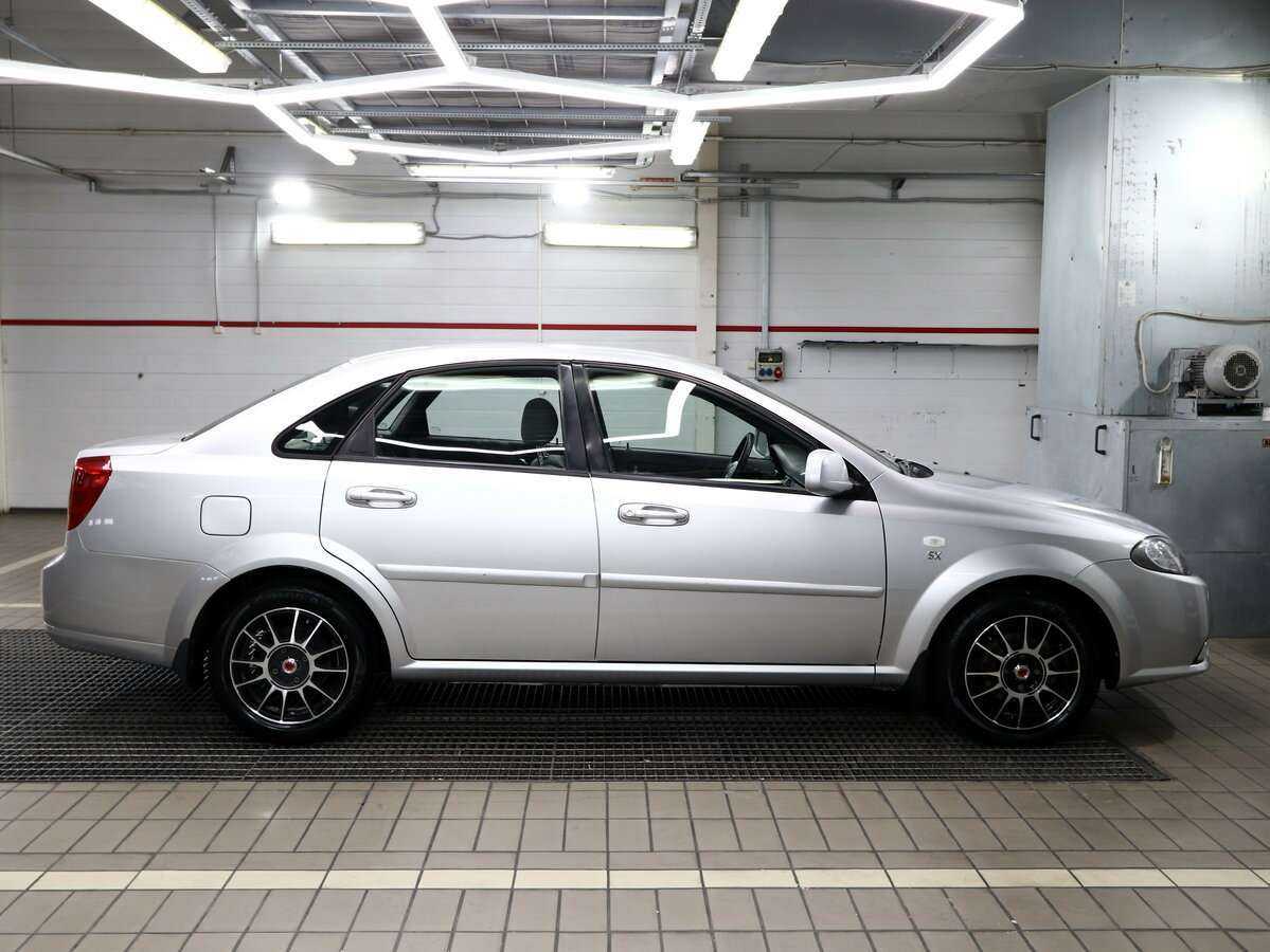 Daewoo Gentra с пробегом — 2013 год. Фото: #11