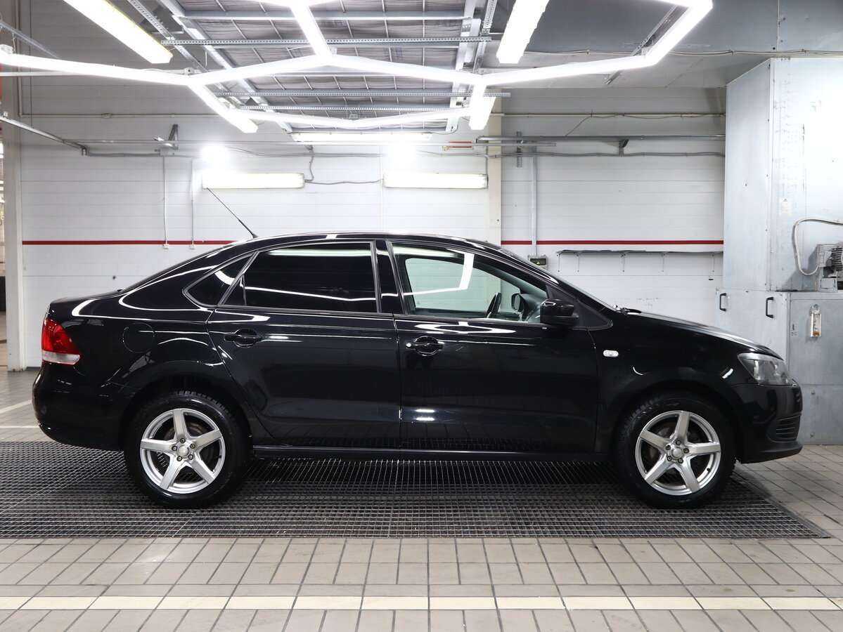 Volkswagen Polo с пробегом — 2013 год. Фото: #2