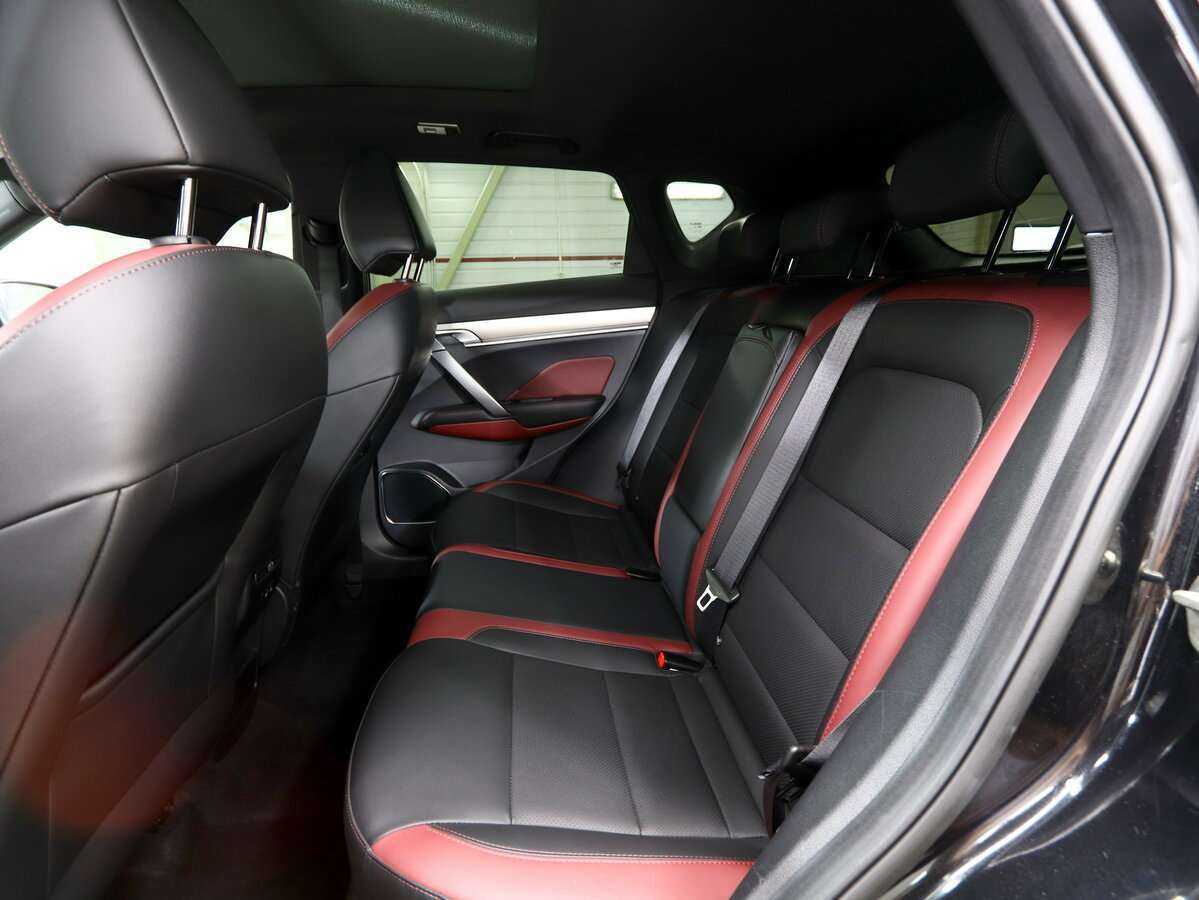 Geely Coolray с пробегом — 2022 год. Фото: #18