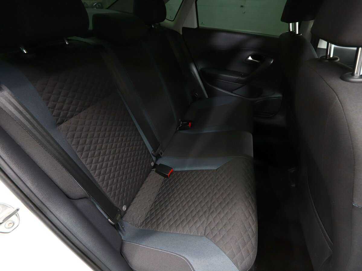 Volkswagen Polo с пробегом — 2019 год. Фото: #12