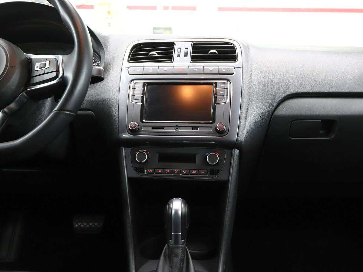 Volkswagen Polo с пробегом — 2019 год. Фото: #15