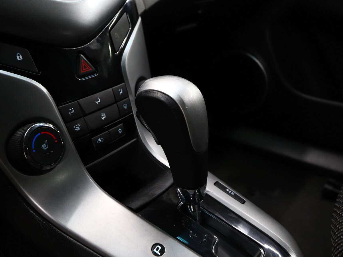 Chevrolet Cruze с пробегом — 2012 год. Фото: #7