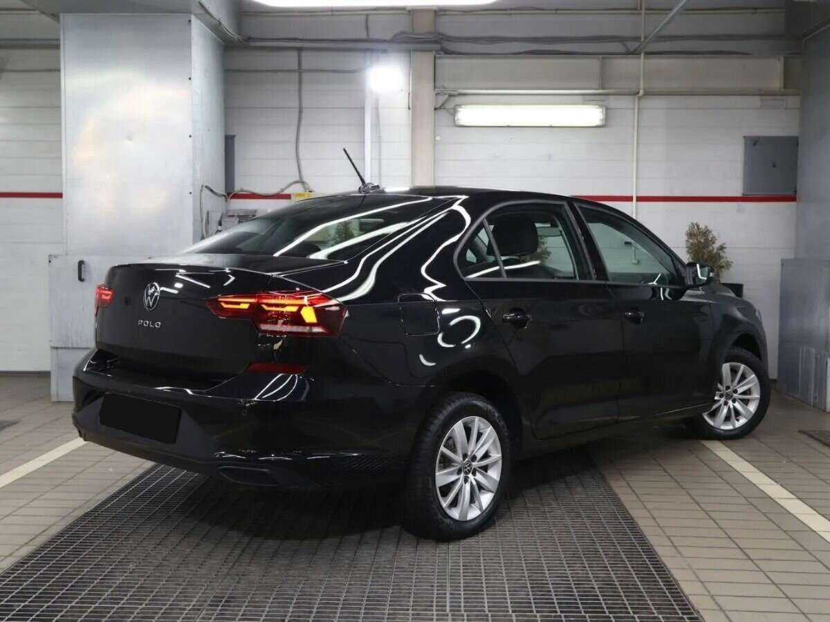 Volkswagen Polo с пробегом — 2021 год. Фото: #1
