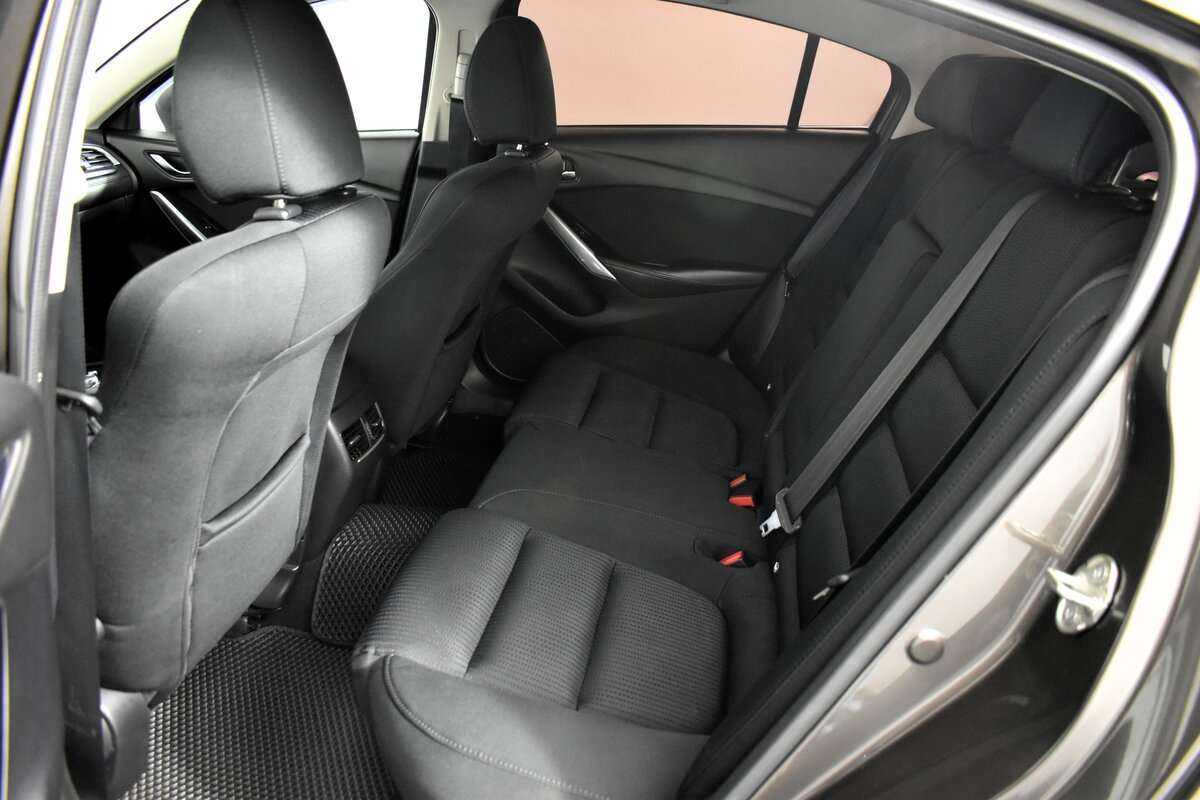 Mazda 6 с пробегом — 2017 год. Фото: #16