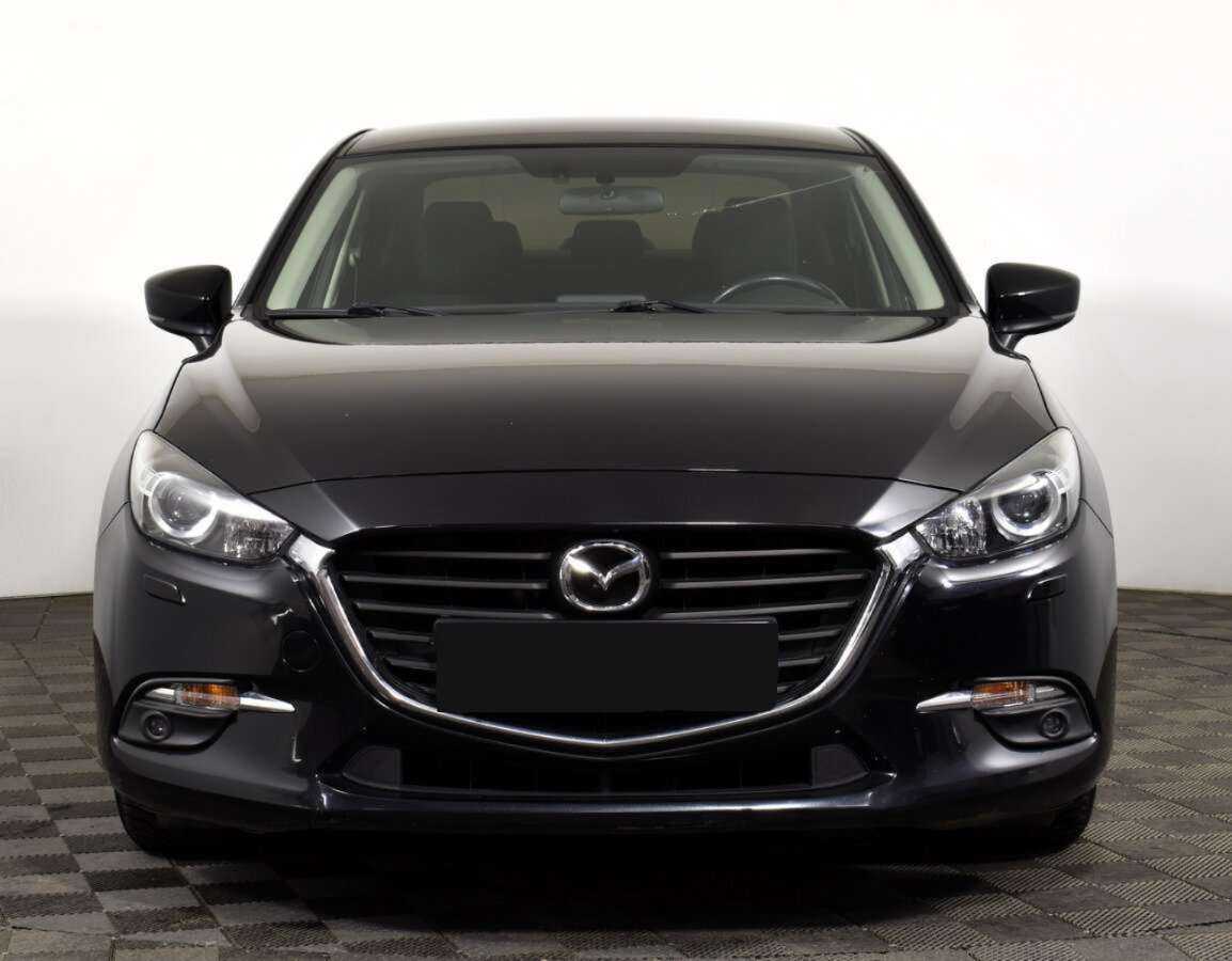 Mazda 3 с пробегом — 2017 год. Фото: #1