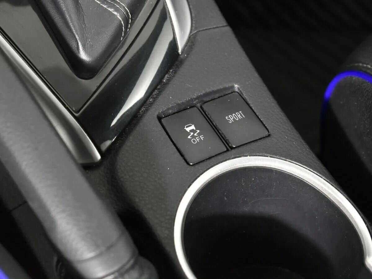 Toyota Corolla с пробегом — 2018 год. Фото: #13