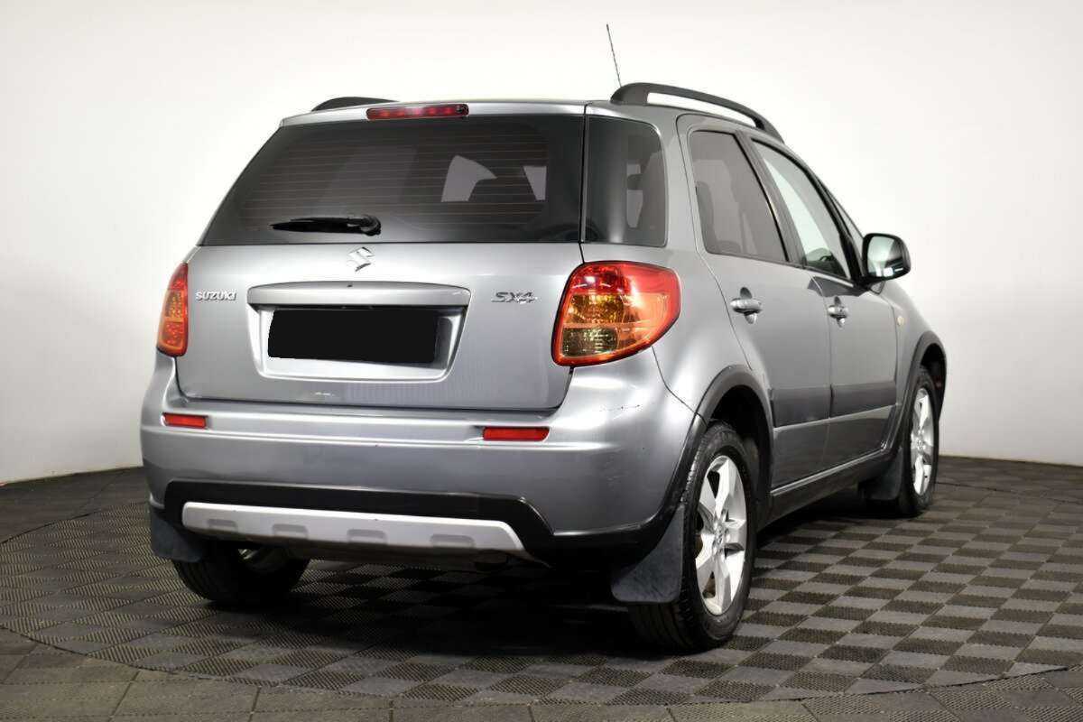 Suzuki SX4 с пробегом — 2013 год. Фото: #3