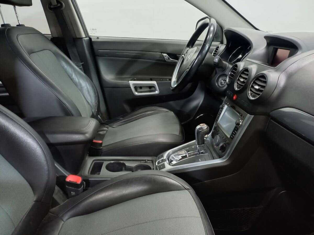 Opel Antara с пробегом — 2012 год. Фото: #9