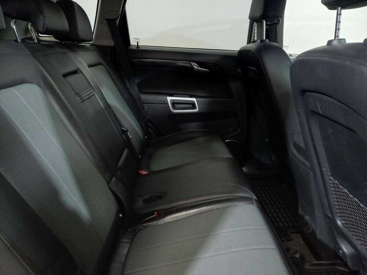 Opel Antara с пробегом — 2012 год. Фото: #10