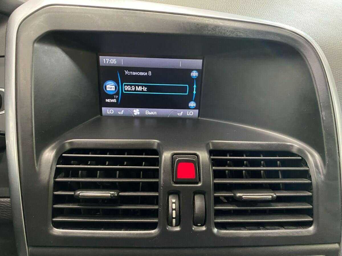 Volvo XC60 с пробегом — 2013 год. Фото: #13