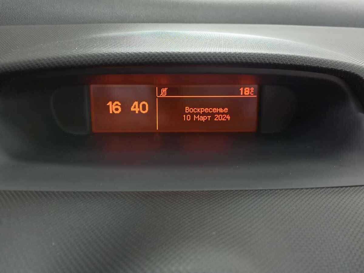 Peugeot 408 с пробегом — 2016 год. Фото: #12