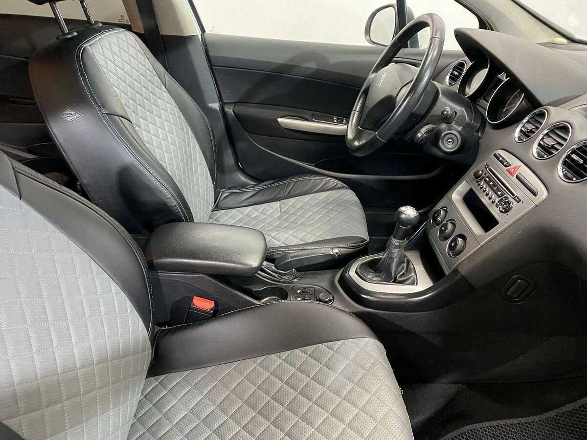 Peugeot 408 с пробегом — 2012 год. Фото: #9