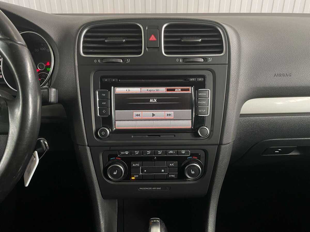 Volkswagen Golf с пробегом — 2012 год. Фото: #13