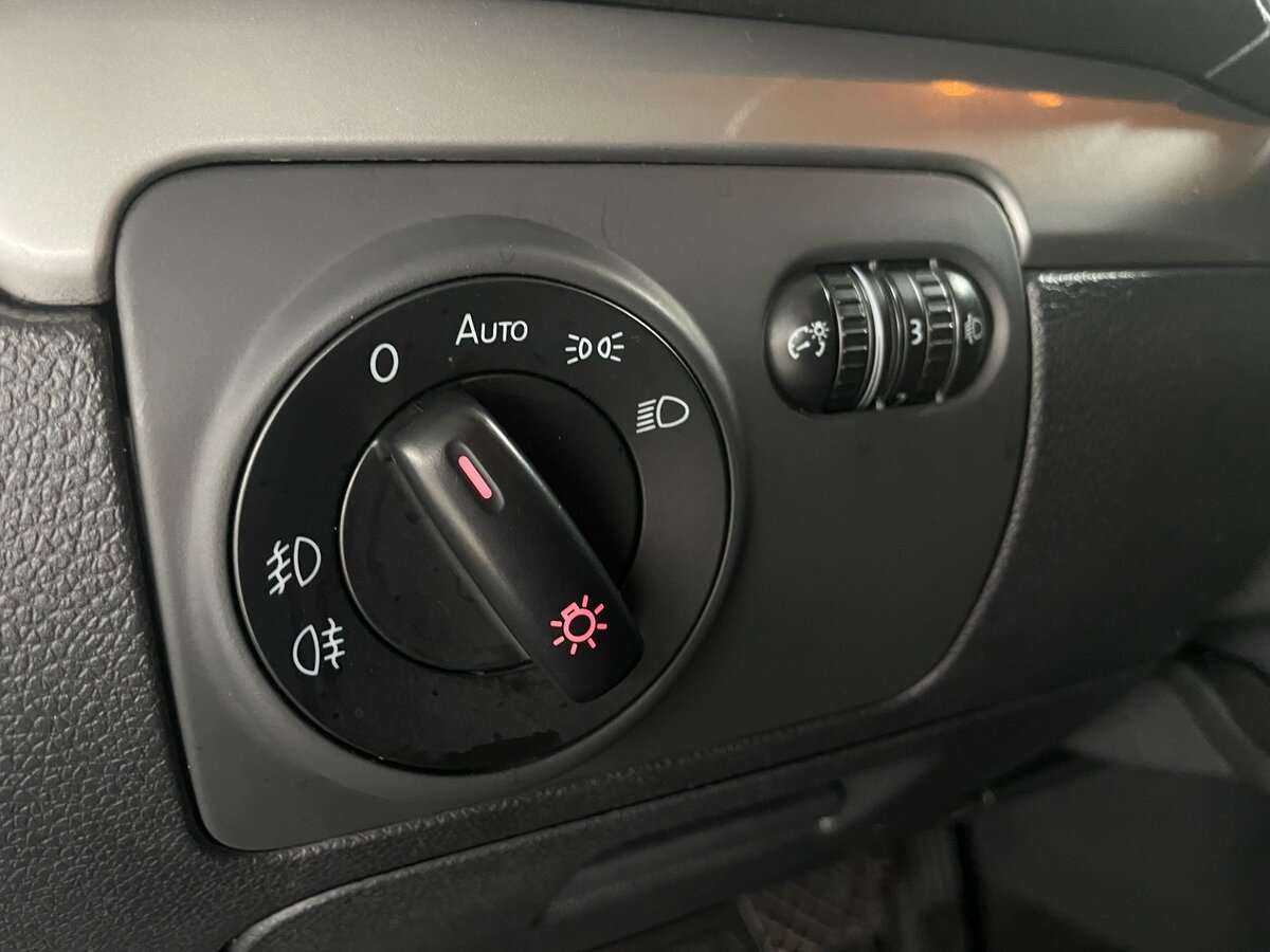 Volkswagen Golf с пробегом — 2012 год. Фото: #14