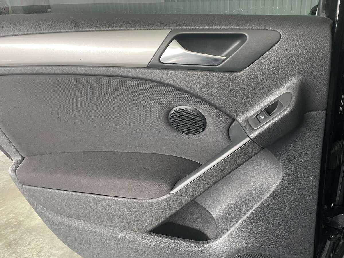 Volkswagen Golf с пробегом — 2012 год. Фото: #20