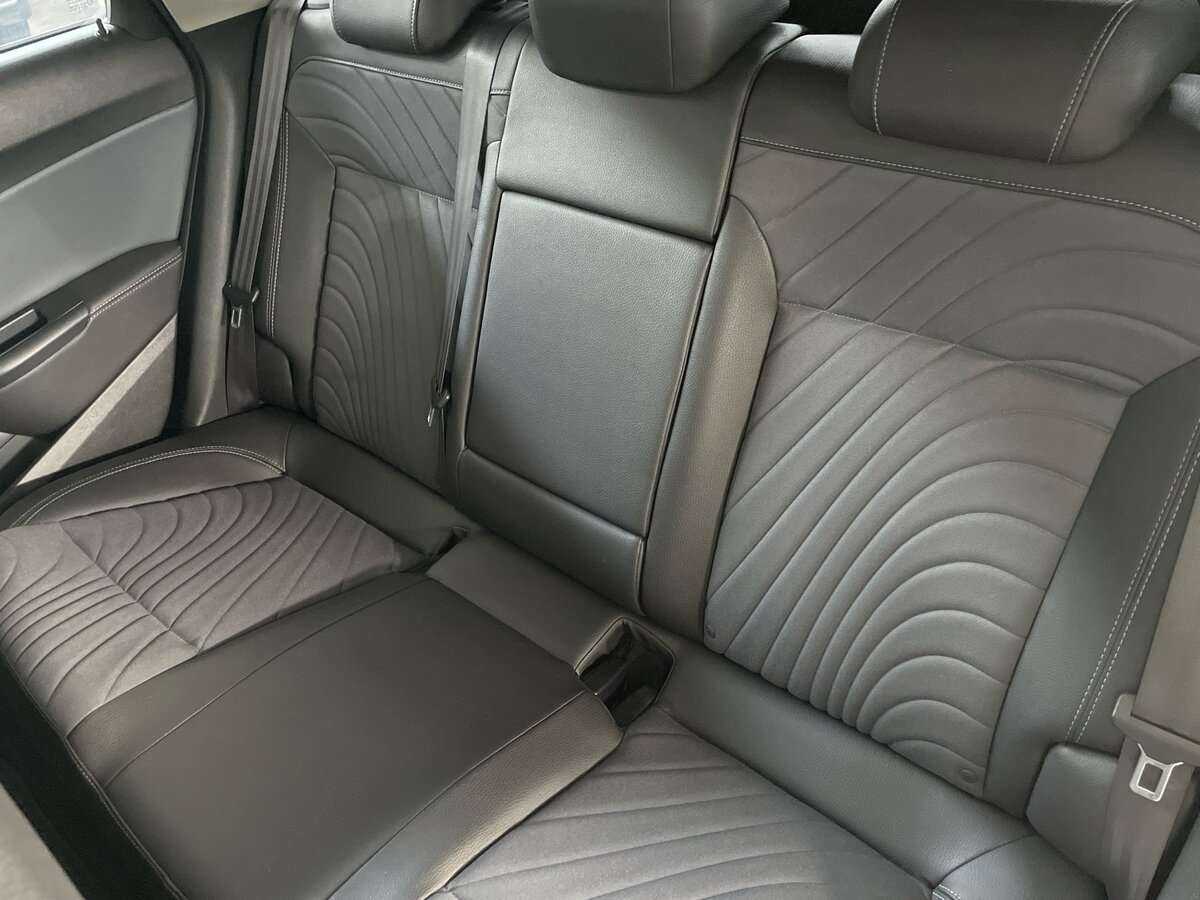 Opel Astra с пробегом — 2014 год. Фото: #12