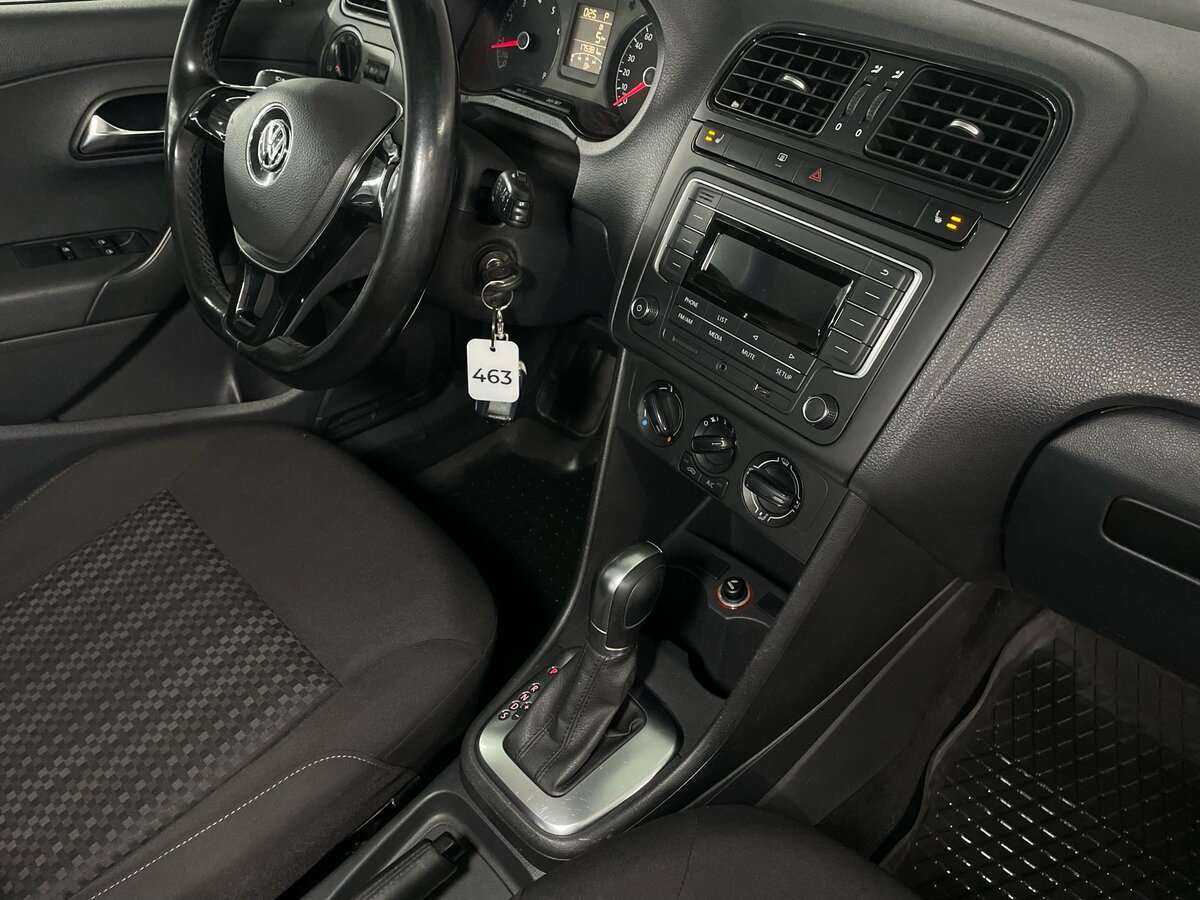 Volkswagen Polo с пробегом — 2016 год. Фото: #14
