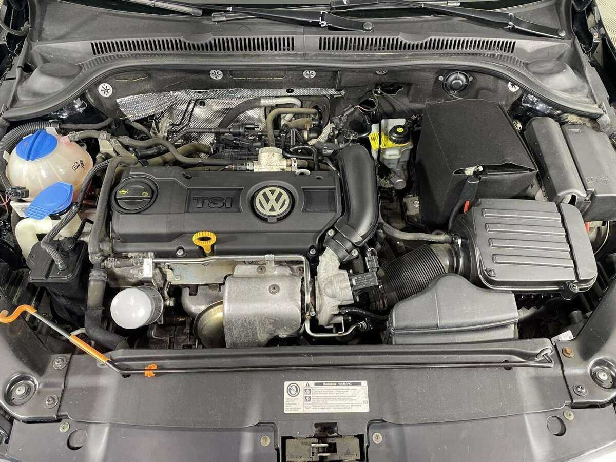 Volkswagen Jetta с пробегом — 2013 год. Фото: #15