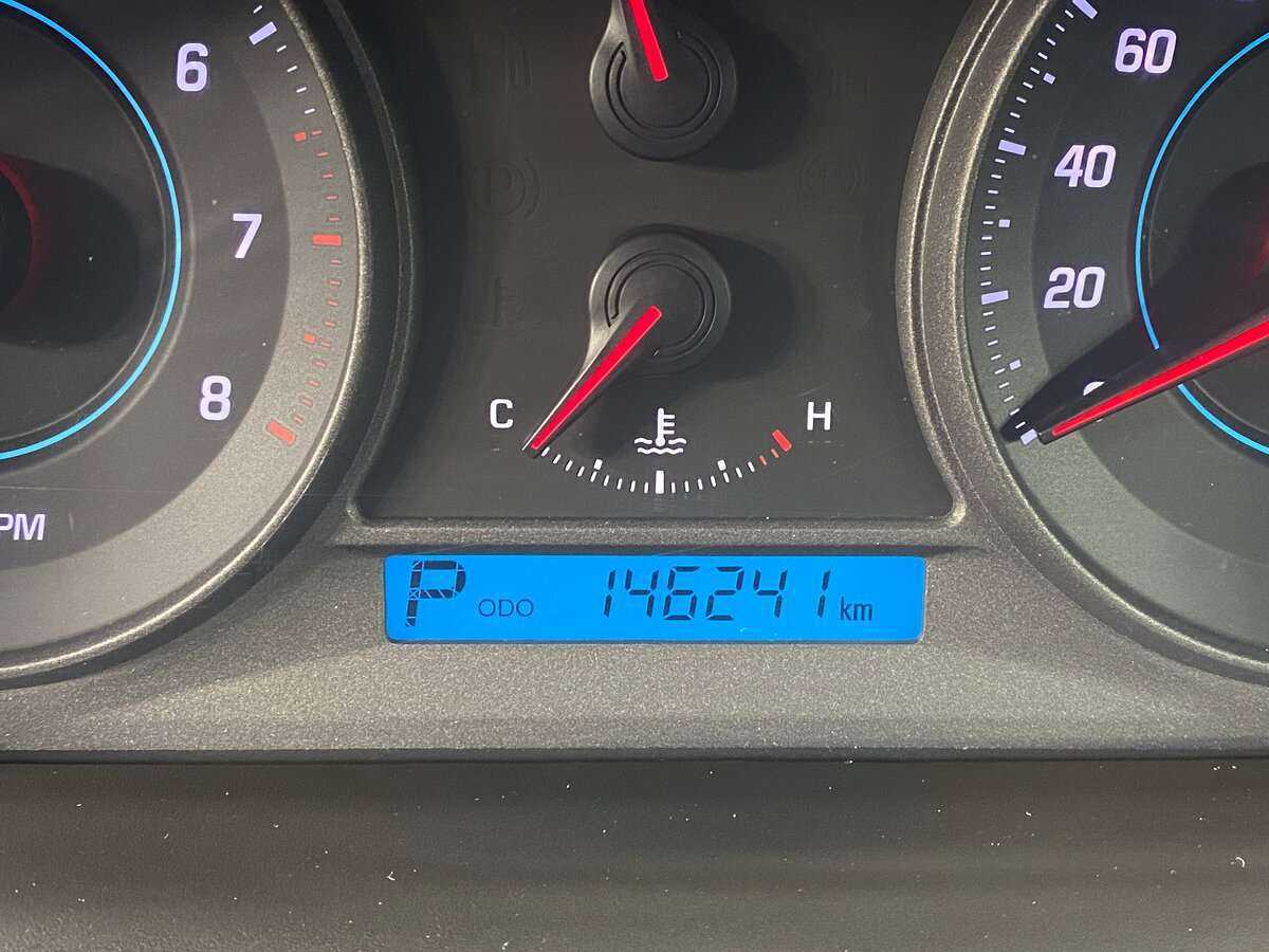 Chevrolet Captiva с пробегом — 2012 год. Фото: #13